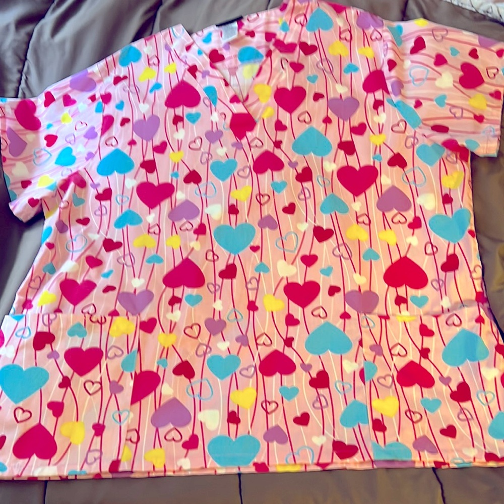 Heart scrub shirt (used once)
